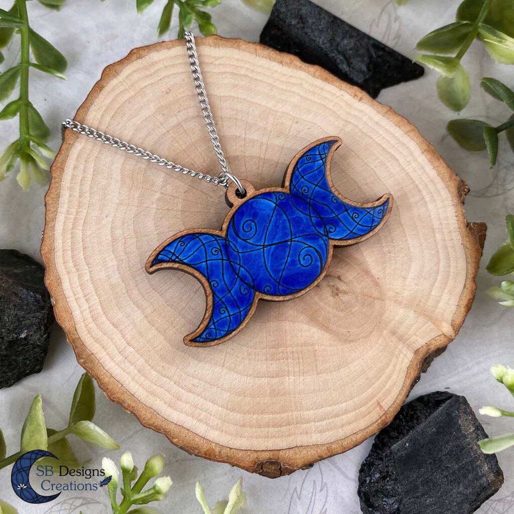 Drievoudige Maan Ketting Hout Blauw SB Designs Creations Magische